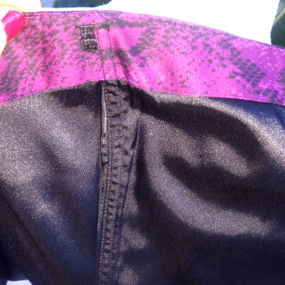 WHBM Purple Layered Reptile Top Removable Straps - Picture 5 of 6